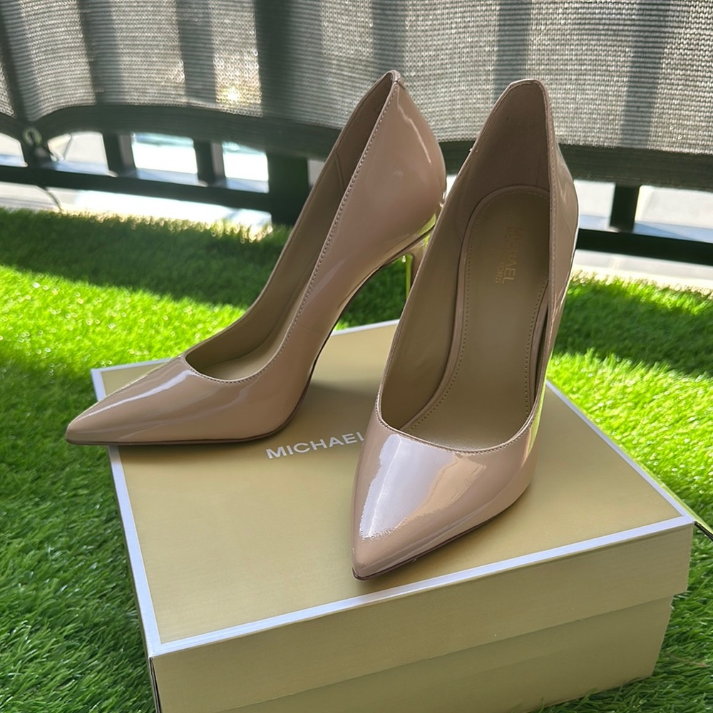 New Michael Kors Women's Nude Pumps 7